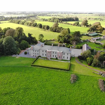 Castlehacket House Bed & Breakfast *
